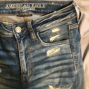 American Eagle Jeans - Ripped Size 6 Long